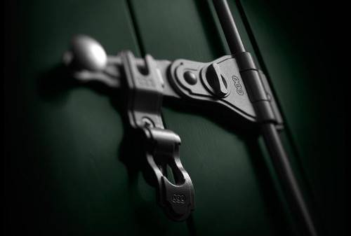 Oblon cu sistem de inchidere tip 2